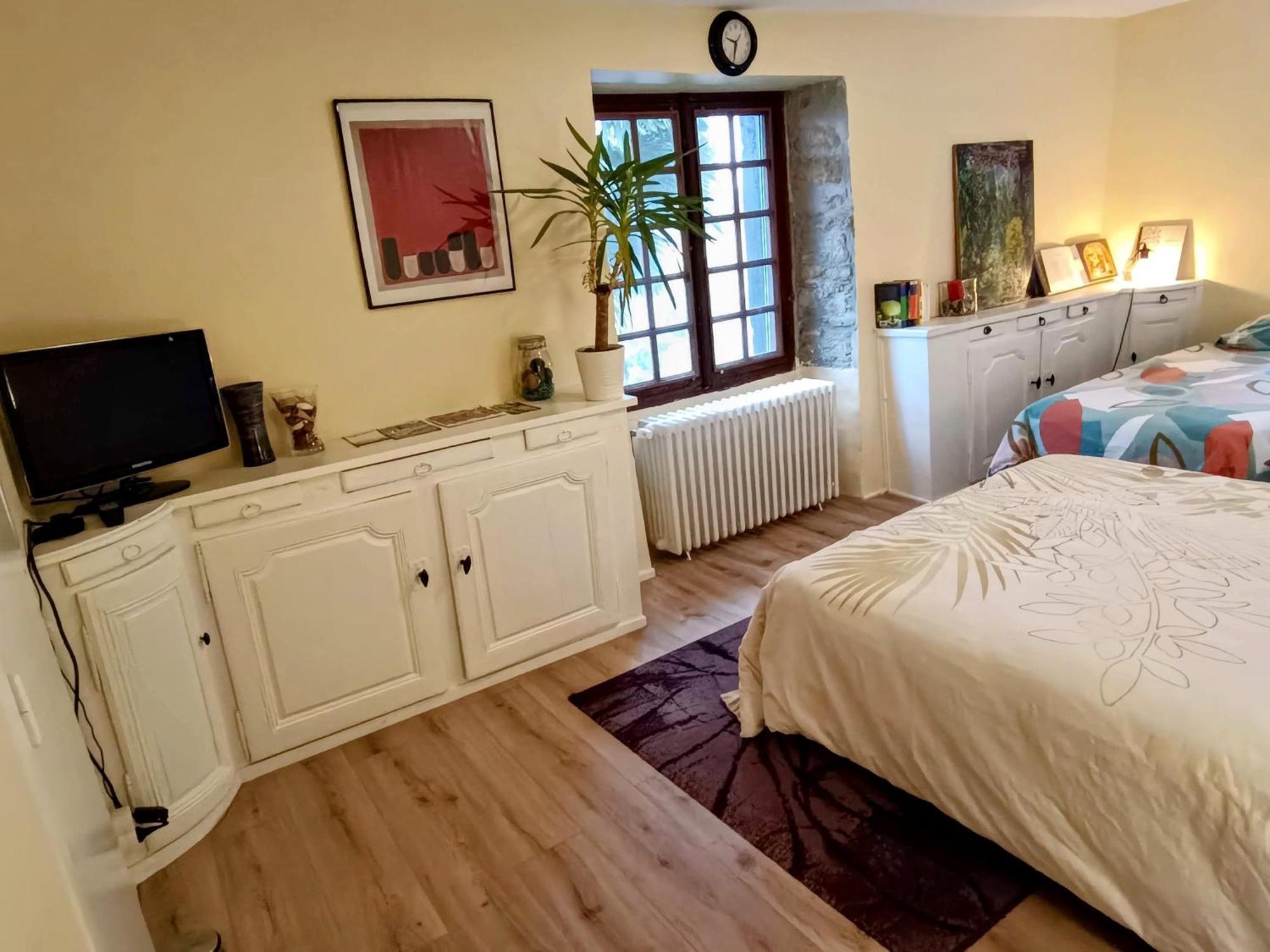 La Fontaine Du Mas Bed & Breakfast Thiviers ภายนอก รูปภาพ